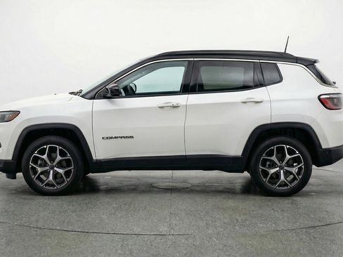 Used 2025 Jeep Compass Limited image 5