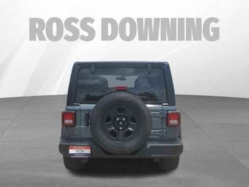Used 2025 Jeep Wrangler Sport AWD/4WD image 5
