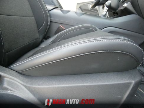 Used 2024 Ford Mustang Convertible RWD image 29