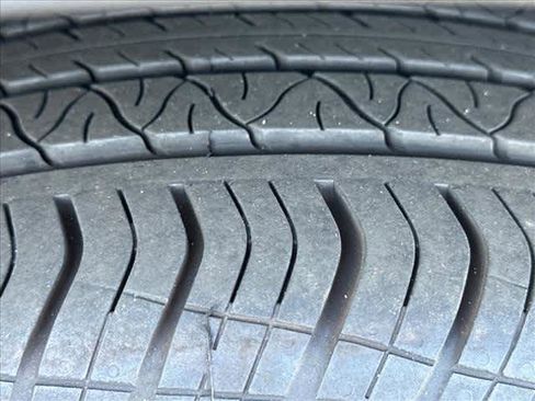 Used 2024 Volkswagen ID.4 Pro image 25