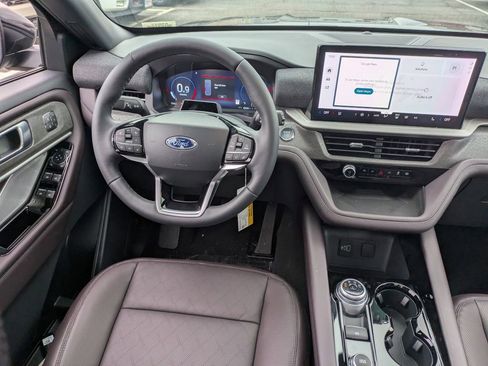 New 2026 Ford Explorer Platinum image 23