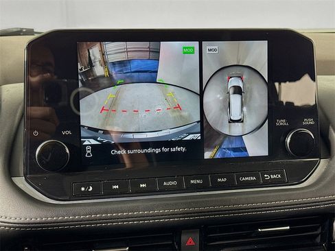 Used 2021 Nissan Rogue SL w/ Premium Package image 29