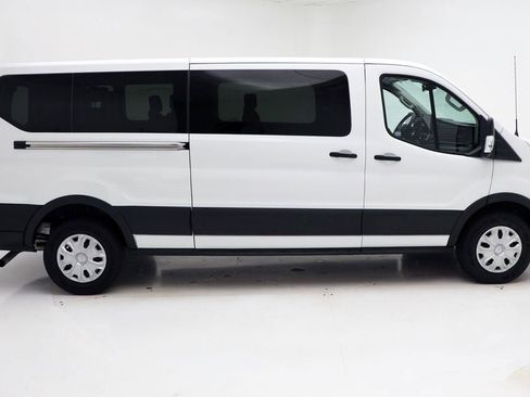 Used 2023 Ford Transit 350 XLT image 3