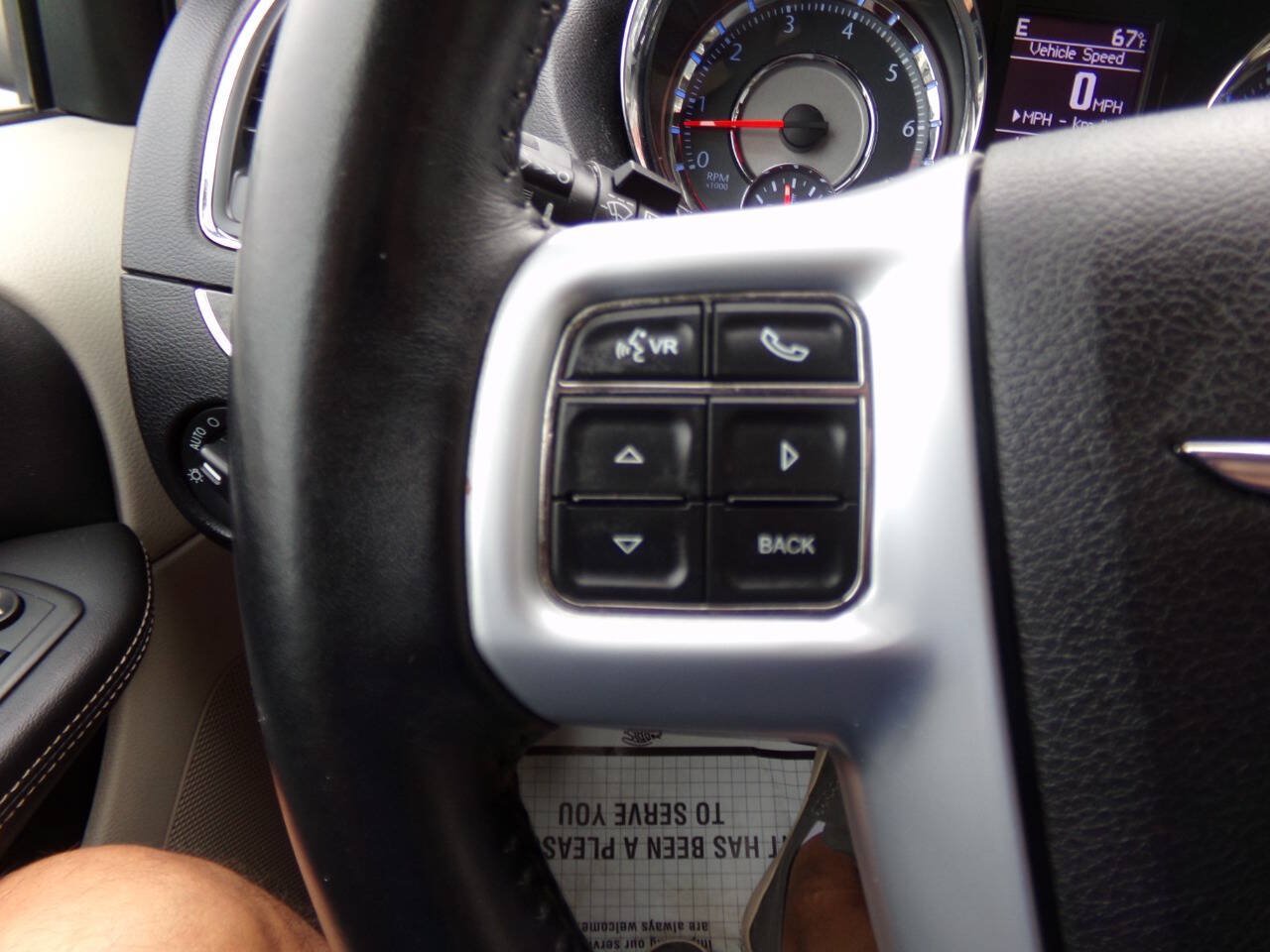 Used 2013 Chrysler Town & Country Touring FWD image 55