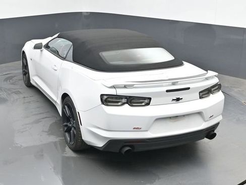 Used 2021 Chevrolet Camaro LT w/ RS Package image 30