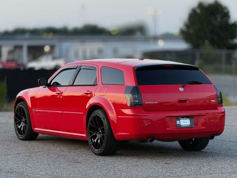 Used 2007 Dodge Magnum R/T w/ Convenience Group II RWD image 10
