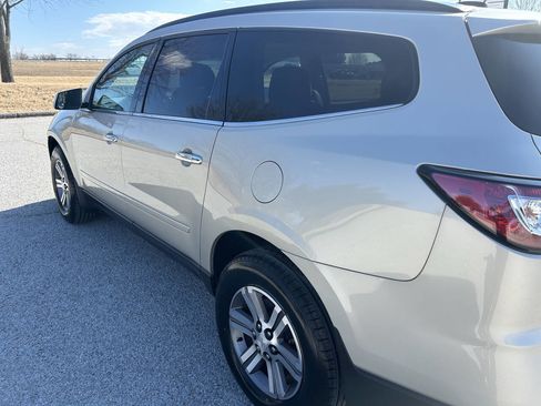 Used 2016 Chevrolet Traverse LT image 10