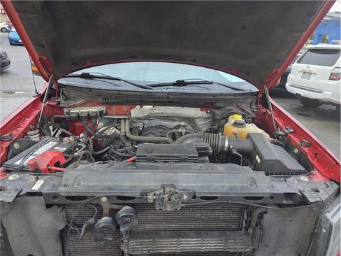 Used 2014 Ford F150 FX4 w/ Equipment Group 402A Luxury image 36