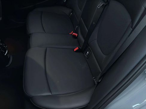 Used 2022 MINI Cooper Clubman S image 19