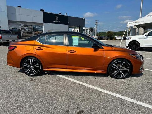 Used 2022 Nissan Sentra SR image 3