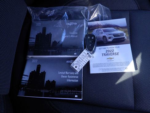 Used 2022 Chevrolet Traverse LT w/ LPO, Cargo Package image 34