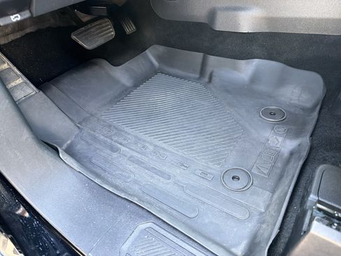Used 2025 Ford Bronco Outer Banks AWD/4WD image 17