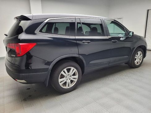 Used 2016 Honda Pilot LX image 10