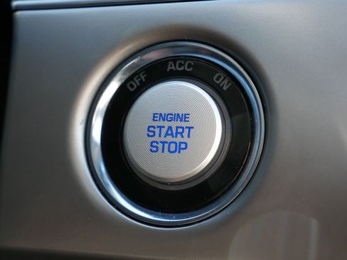 Used 2017 Hyundai Sonata Limited image 29