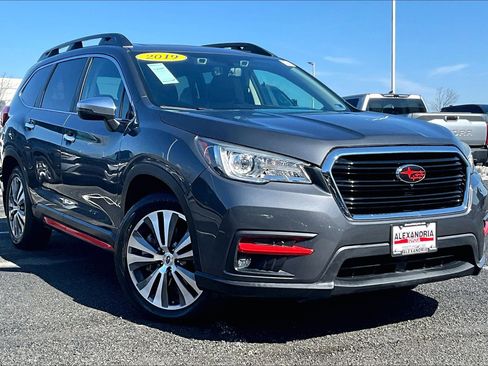 Used 2019 Subaru Ascent Touring image 2