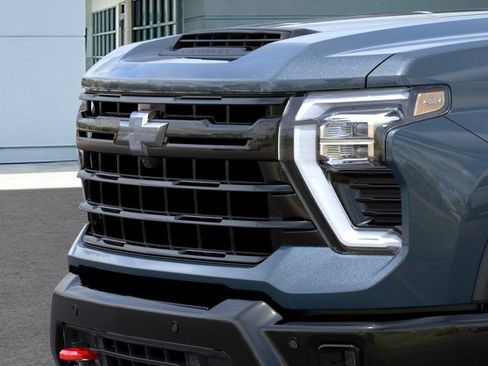 New 2026 Chevrolet Silverado 2500 LTZ w/ LTZ Plus Package AWD/4WD image 13