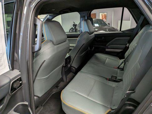 Certified 2025 Toyota 4Runner Trailhunter image 11