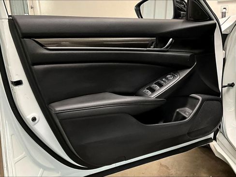Used 2021 Honda Accord Sport image 23