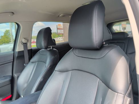 Used 2023 Kia Sportage EX FWD image 7