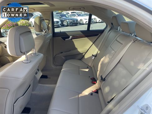 Used 2014 Mercedes-Benz C 250 Sedan image 32