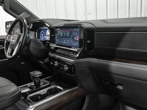 Used 2023 GMC Sierra 1500 SLT AWD/4WD image 12