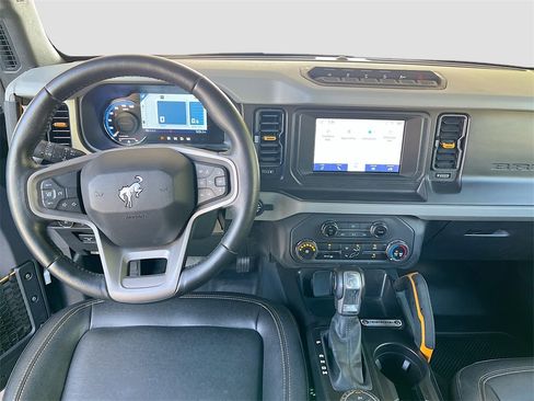 Used 2023 Ford Bronco Badlands w/ Sasquatch Package image 20