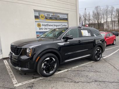 Certified 2025 Kia Sorento EX w/ EX Panoramic Sunroof Package