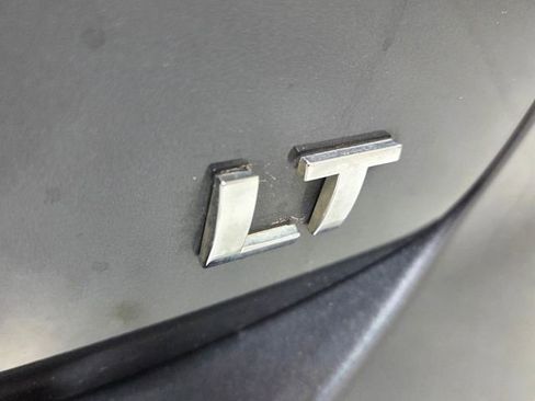 Used 2022 Chevrolet Equinox LT FWD image 12