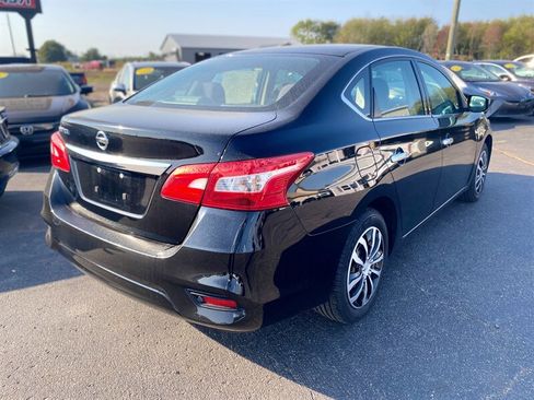 Used 2018 Nissan Sentra S image 8