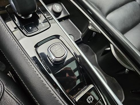 Certified 2023 Volvo XC90 T8 Plus AWD/4WD image 26