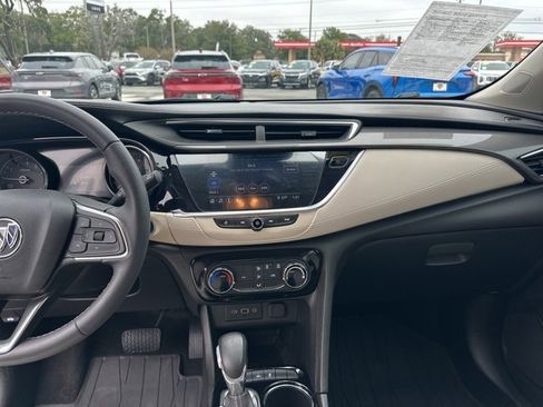 Used 2021 Buick Encore GX Preferred w/ Sport Touring Package image 3