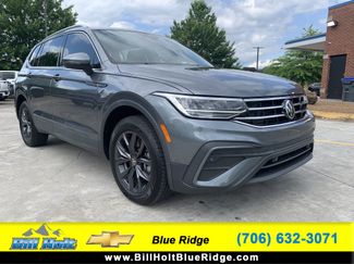 Used 2023 Volkswagen Tiguan SE w/ Panoramic Sunroof Package FWD 360° Tour