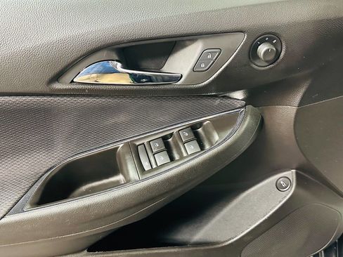 Used 2018 Chevrolet Cruze LT FWD image 23