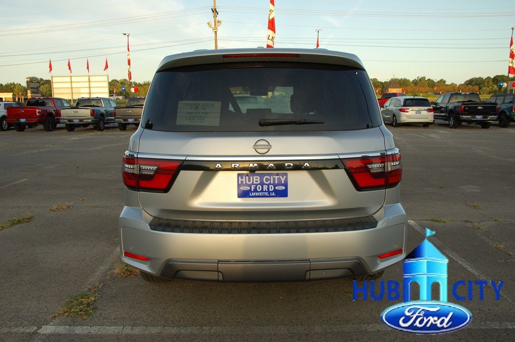 Used 2021 Nissan Armada SV AWD/4WD image 4