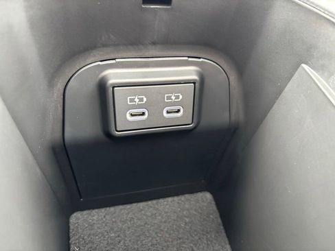 Used 2025 Toyota RAV4 XLE w/ Convenience Package AWD/4WD image 28