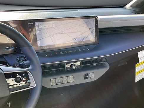 New 2026 Nissan Leaf Platinum+ w/ Cargo Package (Platinum+) image 6