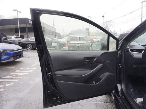 Used 2024 Toyota Corolla LE image 19