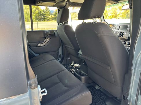 Used 2015 Jeep Wrangler Unlimited Sport w/ Quick Order Package 24S image 23