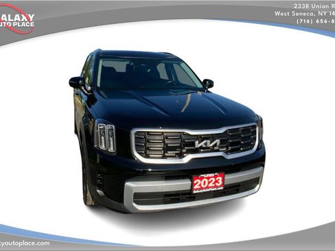 Used 2023 Kia Telluride S w/ S Sunroof Package AWD/4WD image 3