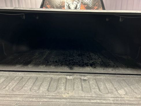 Used 2017 RAM 1500 Express image 23