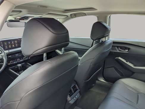 Used 2025 Honda Accord EX-L image 17
