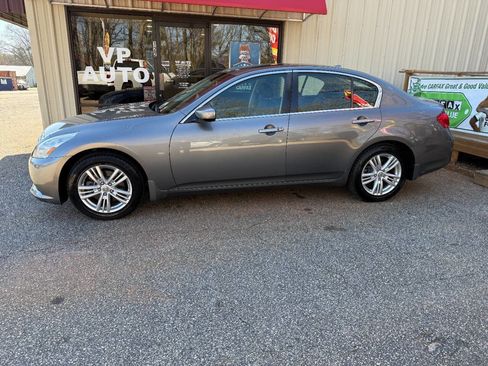 Used 2012 INFINITI G37 x Sedan w/ Premium Pkg image 8