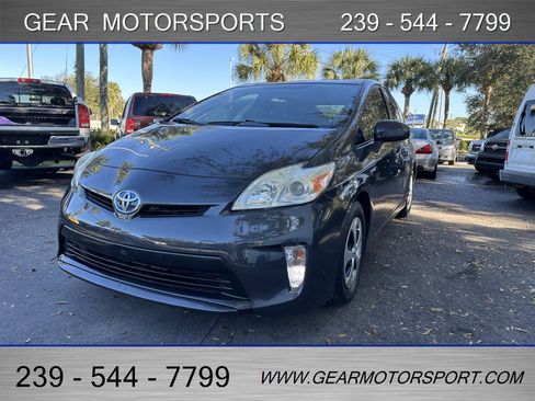 Used 2015 Toyota Prius Two image 6
