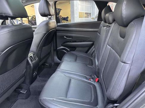 Used 2023 Hyundai Tucson Limited image 16