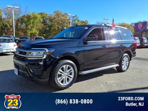Certified 2022 Ford Expedition XLT image 4