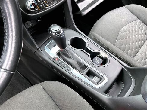 Used 2018 Chevrolet Equinox LT image 13