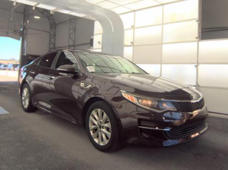 Used 2018 Kia Optima LX w/ 17" Alloy Wheels Package FWD image 4