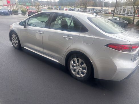 Used 2024 Toyota Corolla LE image 17