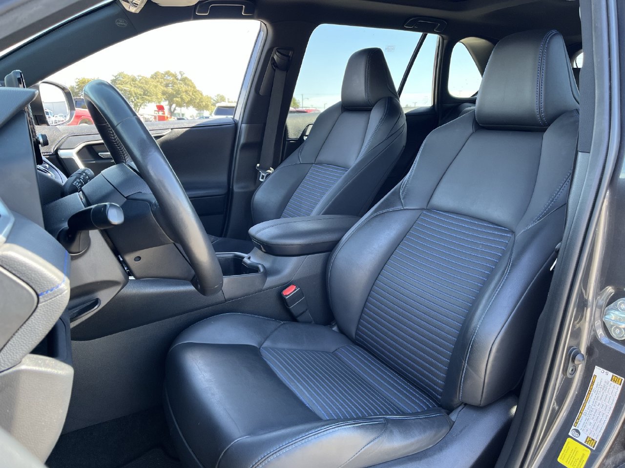 Used 2023 Toyota RAV4 XSE AWD/4WD image 24