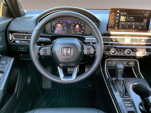 Certified 2025 Honda Civic Sport Touring image 8